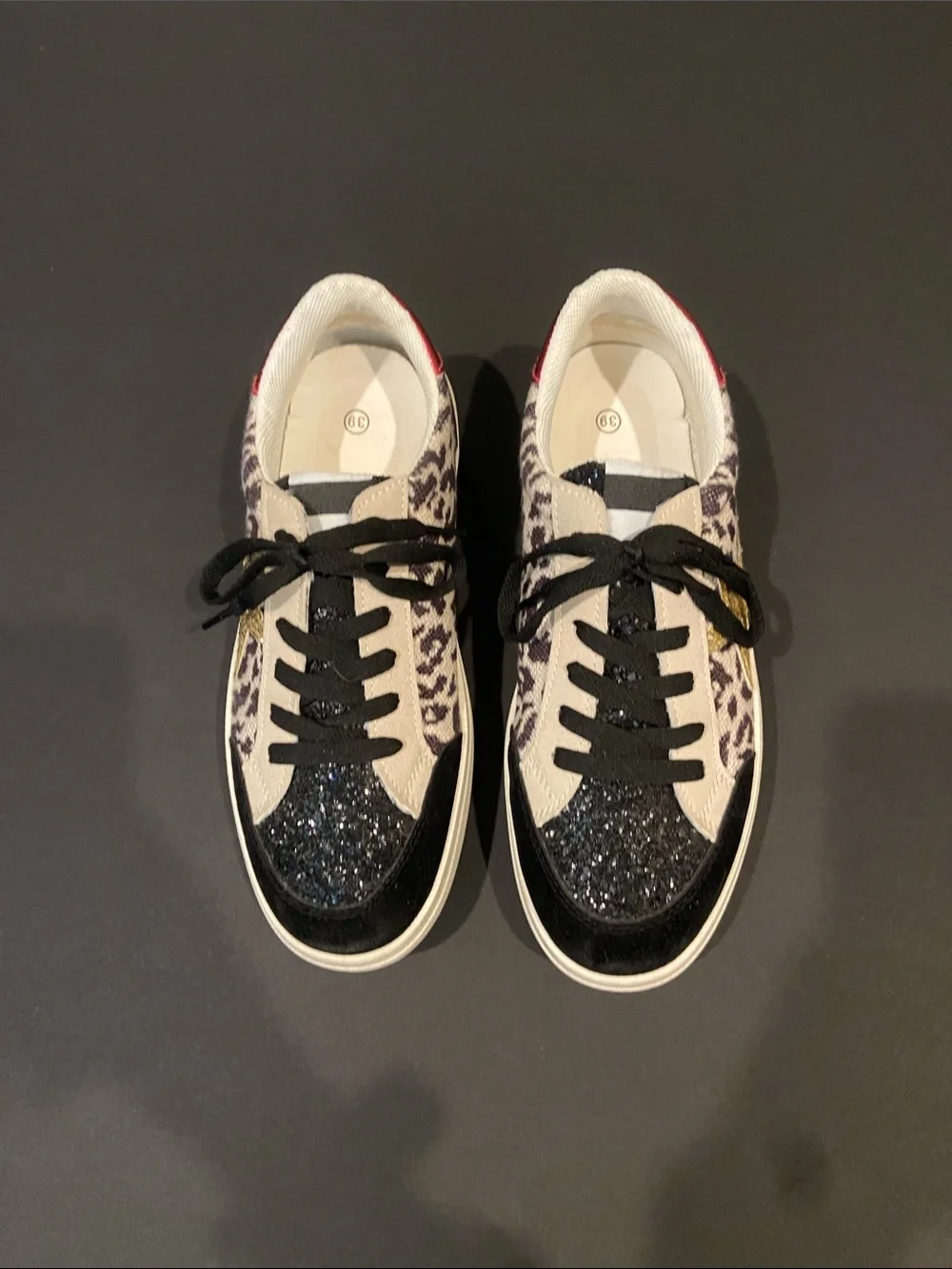 Leopard Accent Glitter Toe Sneakers - Black & Cream